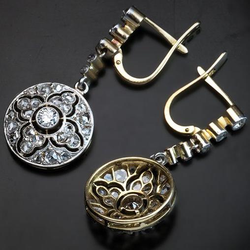 Boucles d'oreilles vintage en cristal arrondies et pendantes