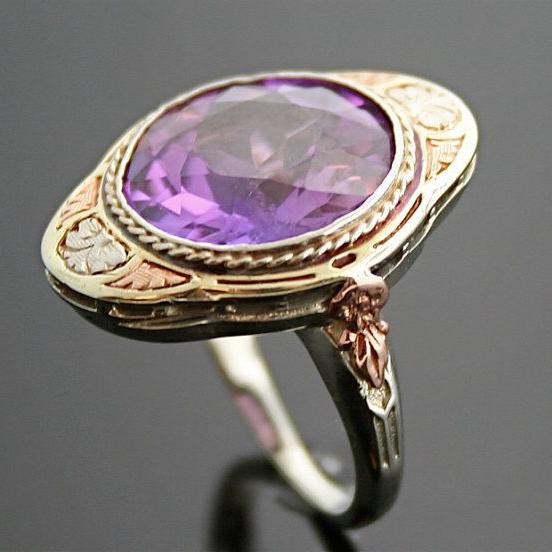 Bague mauve ancienne et vintage