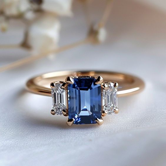 Bague de luxe vintage en or bleu