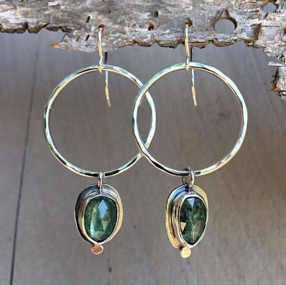 Boucles d'oreilles vintage en argent et cristal vert
