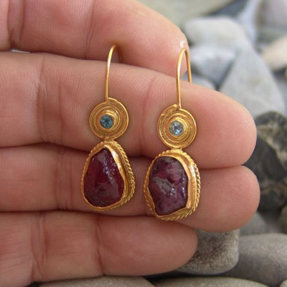 Boucles d'oreilles vintage en grenat doré