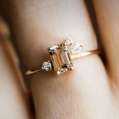 Bague rectangulaire orange vintage