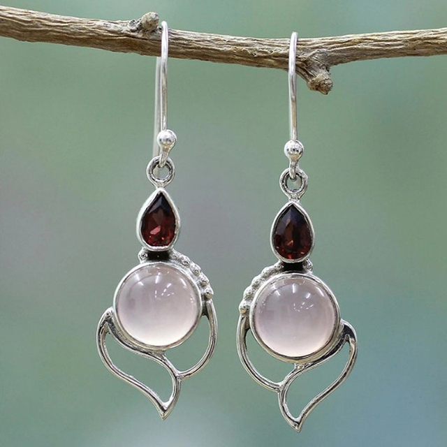 Boucles d'oreilles Vintage en Argent avec Pierre de Lune et Cristal Rouge