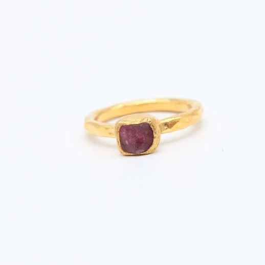 Bague en Or avec Cristal Rouge Vintage