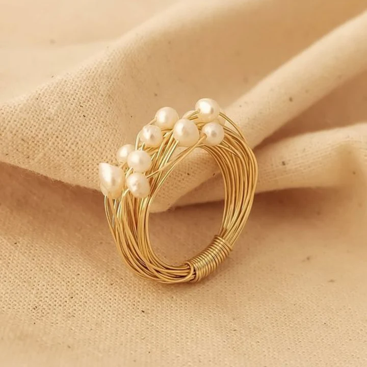 Bague d'or nid de perles vintage