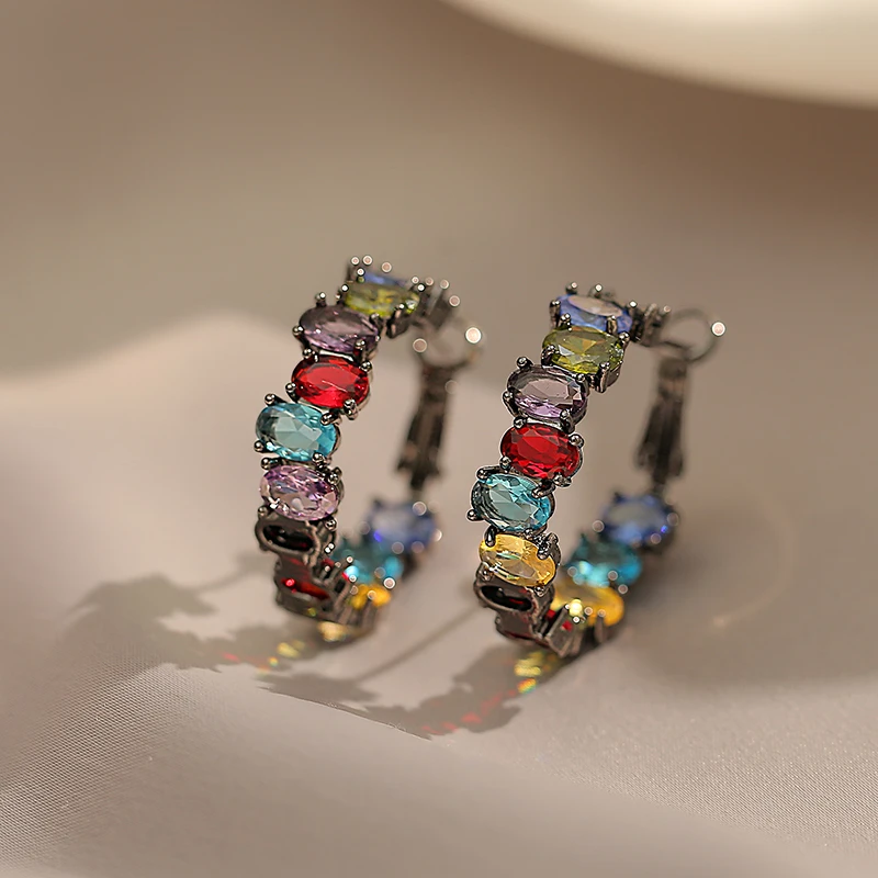 Boucles d'oreilles multicolores élégantes