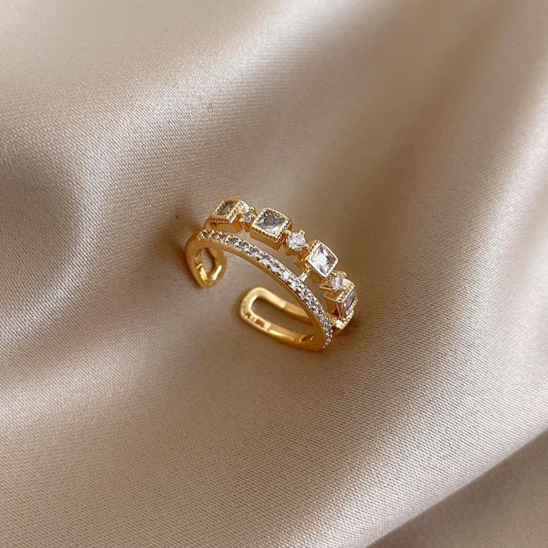 Élégante bague en zircone plaquée or