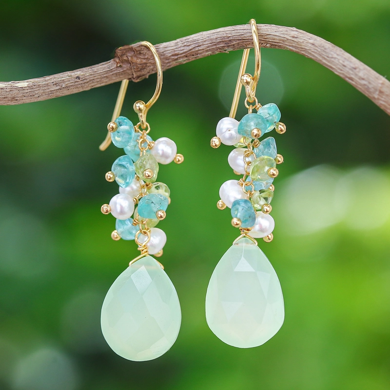 Boucles d'oreilles pendantes en cristaux de la nature