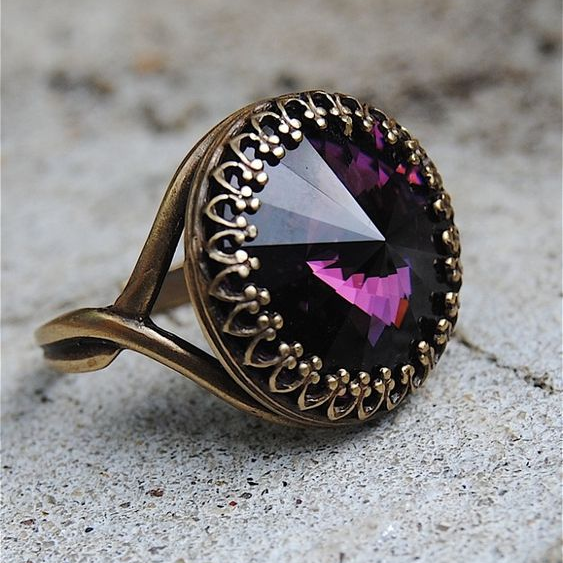 Bague vintage en cristal mauve