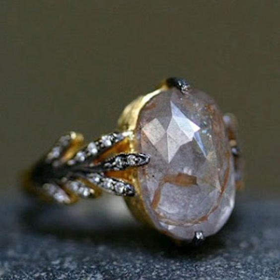 Bague vintage en cristal blanc et or
