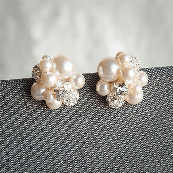 Boucles d'oreilles vintage en perles et paillettes