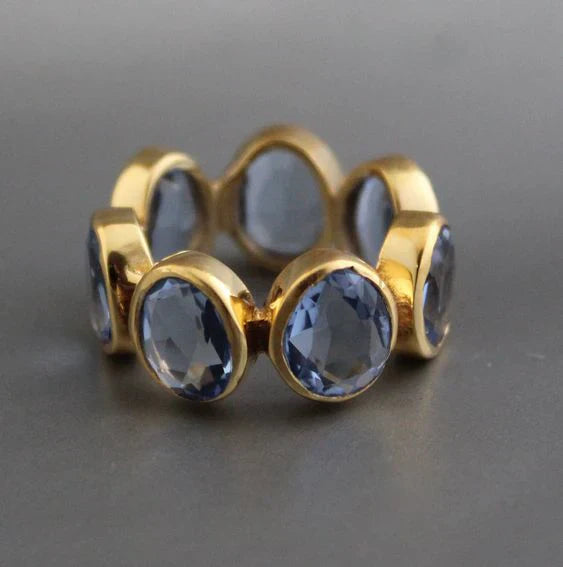 Bague en or bleu vintage