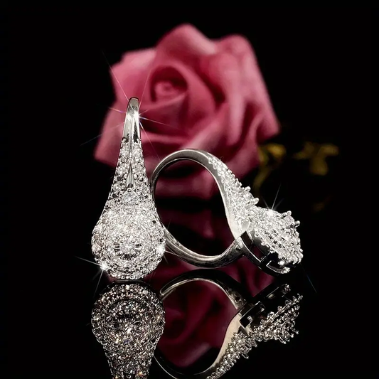 Elégantes boucles d'oreilles en forme de goutte d'eau, rondes et brillantes