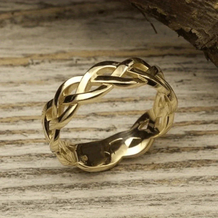 Bague tressée vintage en or